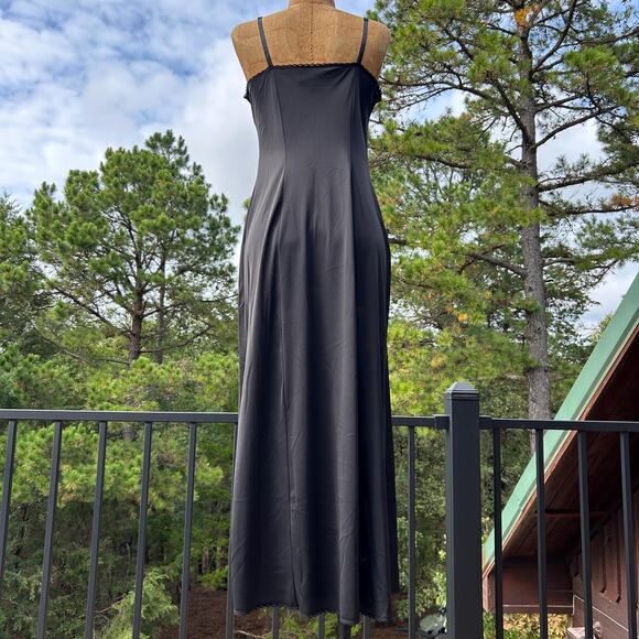Vintage 70s Vanity Fair Black Nylon Side Slit Minimalist Maxi Slip XS S - Picture 5 of 7
